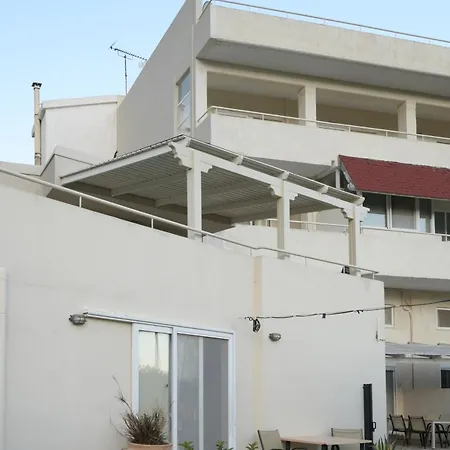 Antonis Apts, Physio Fitness Retreats Appartamento