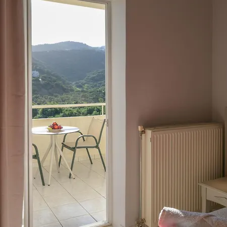 Antonis Apts, Physio Fitness Retreats
