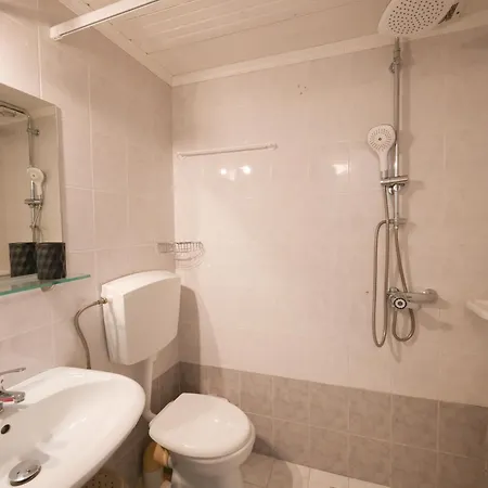 Appartement Antonis Apts, Physio Fitness Retreats *